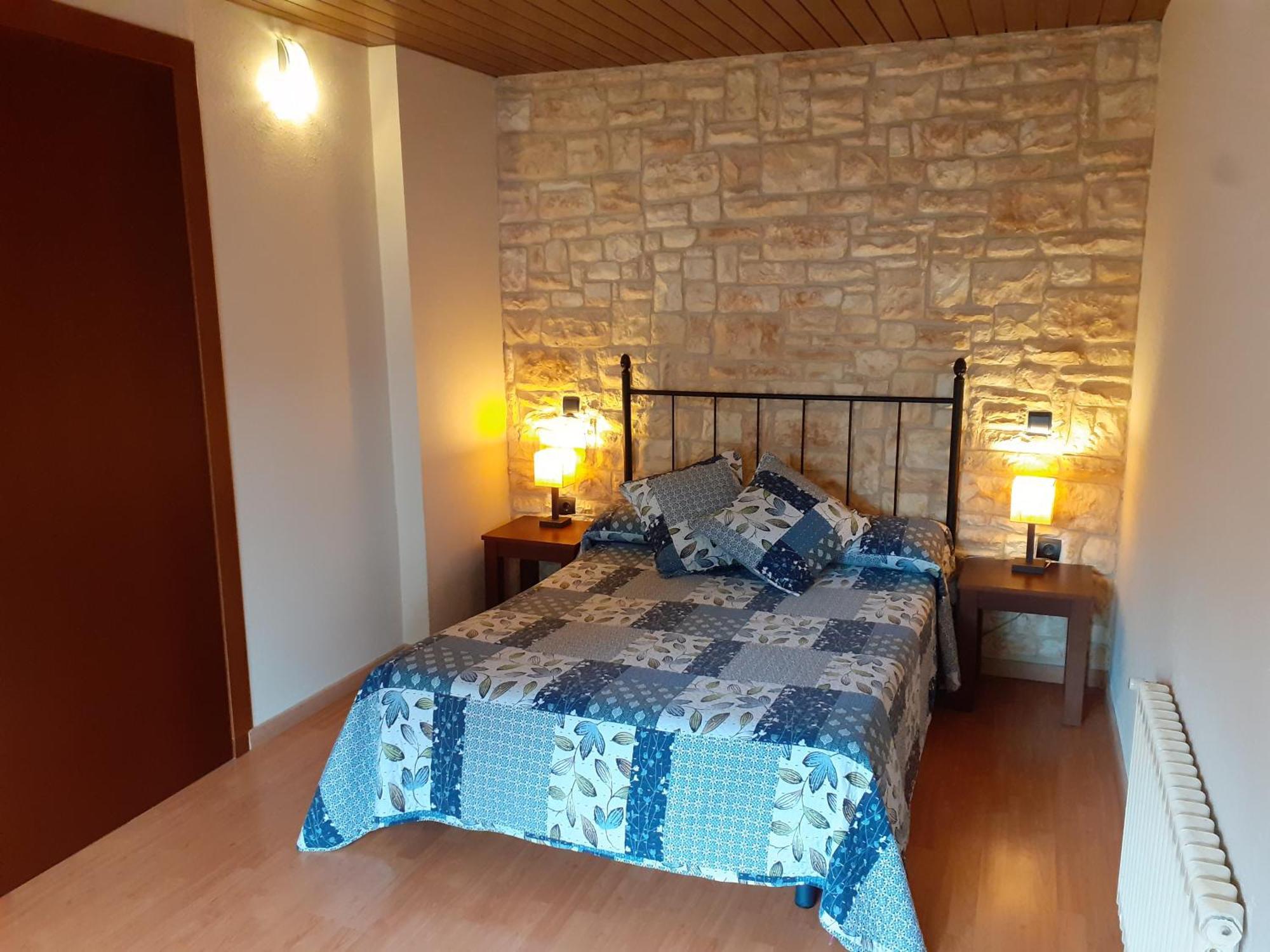 Hostal Del Senglar Espluga de Francolí Exteriör bild