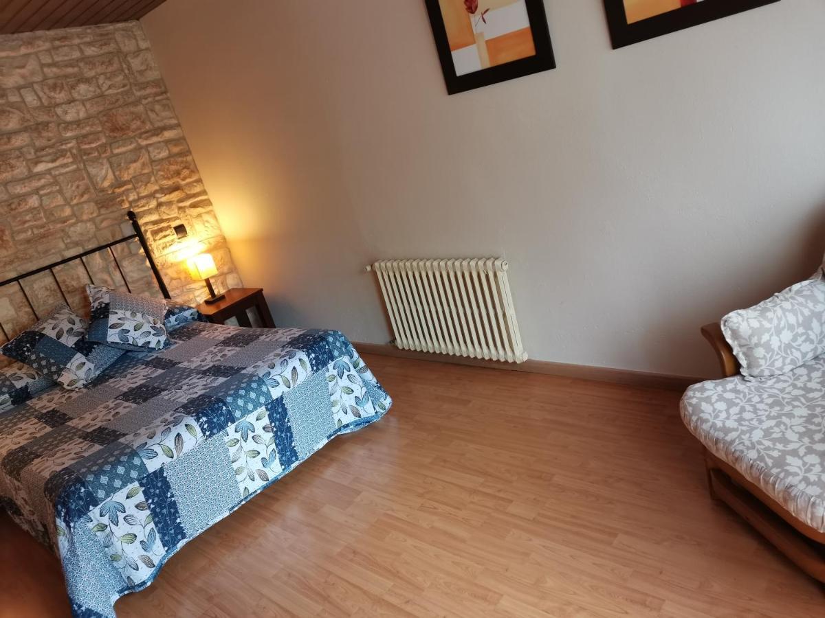Hostal Del Senglar Espluga de Francolí Exteriör bild