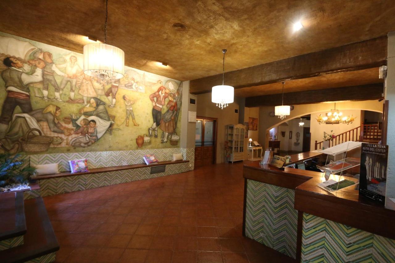Hostal Del Senglar Espluga de Francolí Exteriör bild